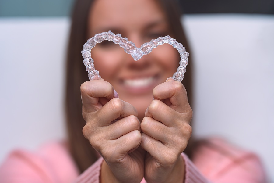 Make Your Way To A Perfect Smile With Invisalign Aligners Steven H