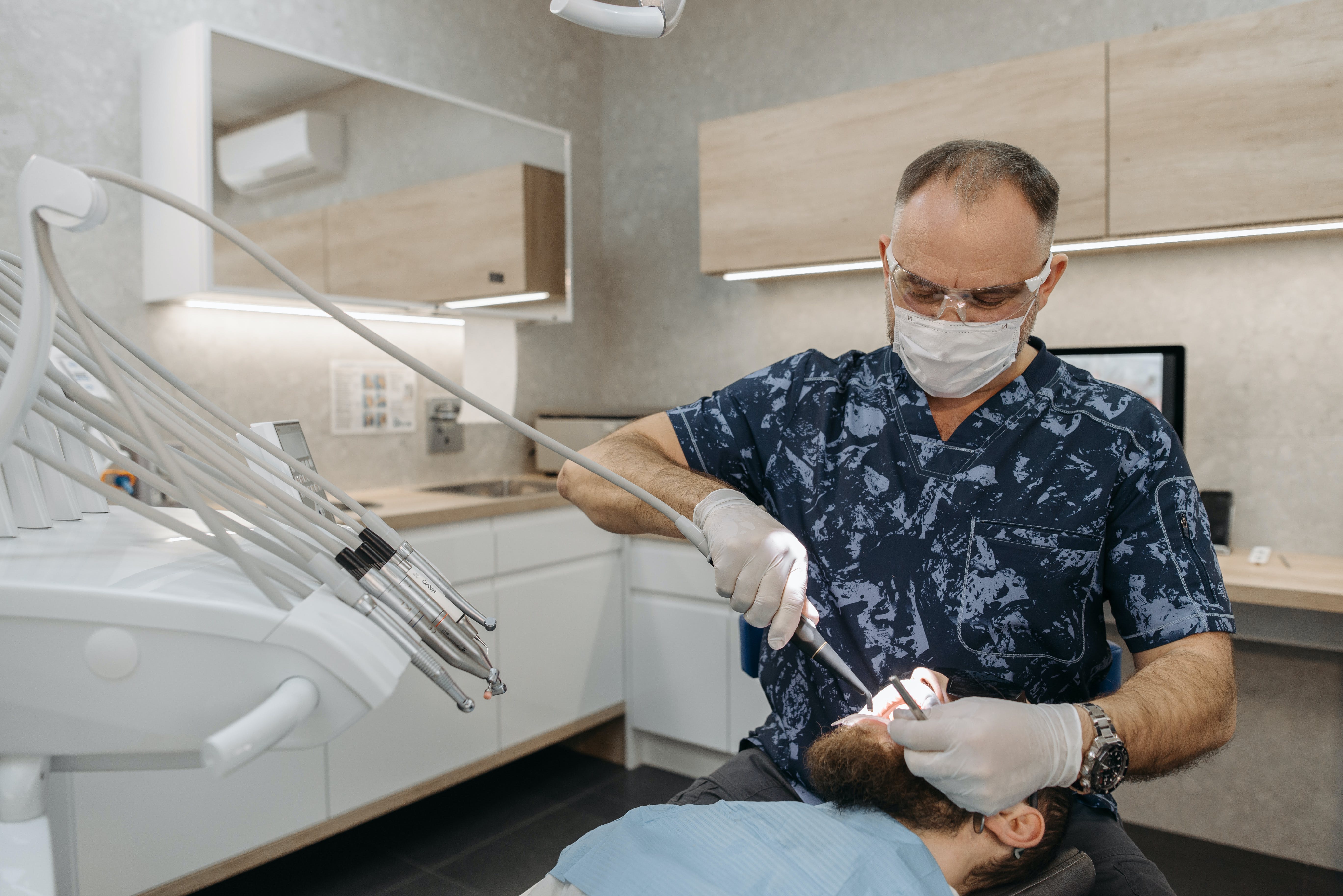 Benefits of Laser Dentistry Over Traditional Methods | Dr. Gannon Lee ...