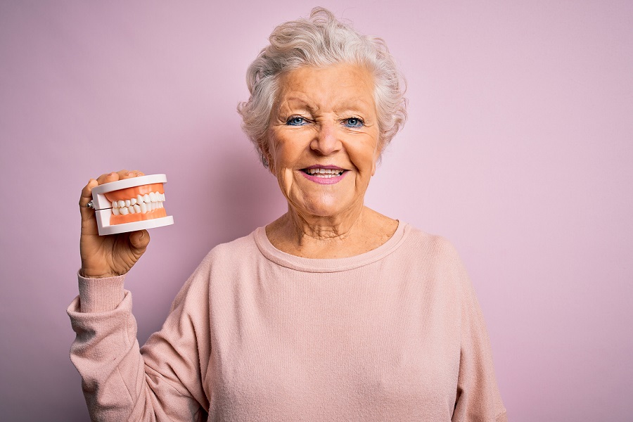 What if You Let Your Dentures Dry Out? Phoenix Family Dentistry