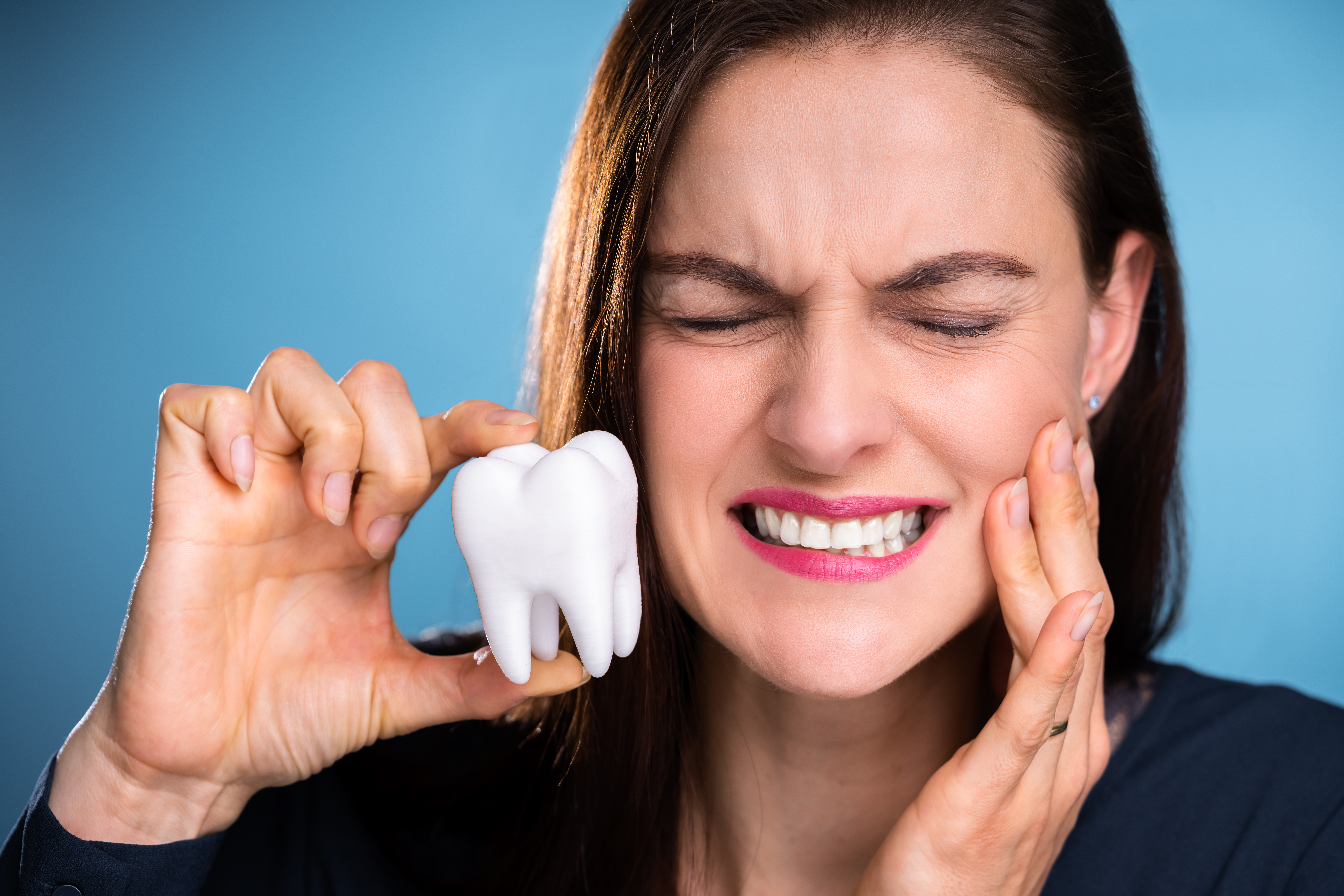 This is a thumbnail image of blog Cracked Tooth Syndrome: Everything You Need To Know About It. A Detailed Explanation By Dr. David Nguyen This is a thumbnail image of blog Cracked Tooth Syndrome: Everything You Need To Know About It. A Detailed Explanation By Dr. David Nguyen