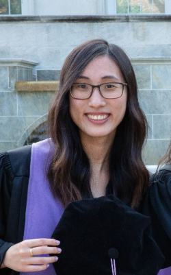 image of the doctor Steffanie Lien D.D.S.