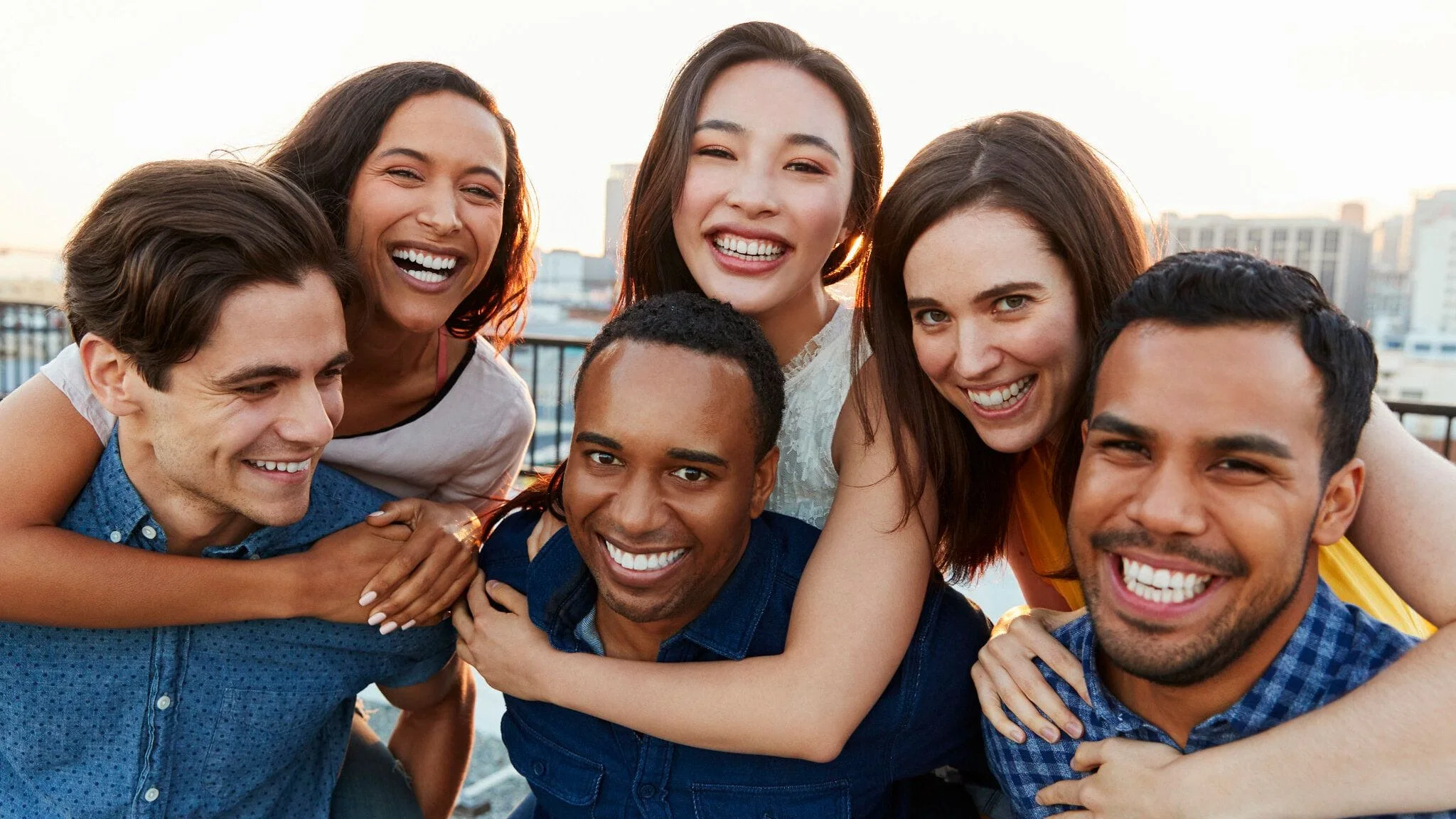 Oral_Surgeon_Clarksville_TN_Group_of_People_Laughing Oral_Surgeon_Clarksville_TN_Group_of_People_Laughing